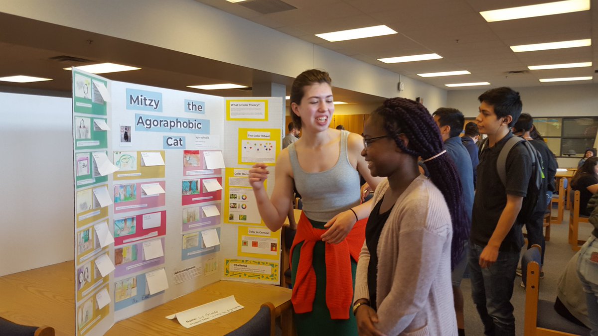 Justice_Library's tweet image. #ColorTheory as explained through an agoraphobia cat 🐱and Liv&apos;s color coded outfit #personalprojects