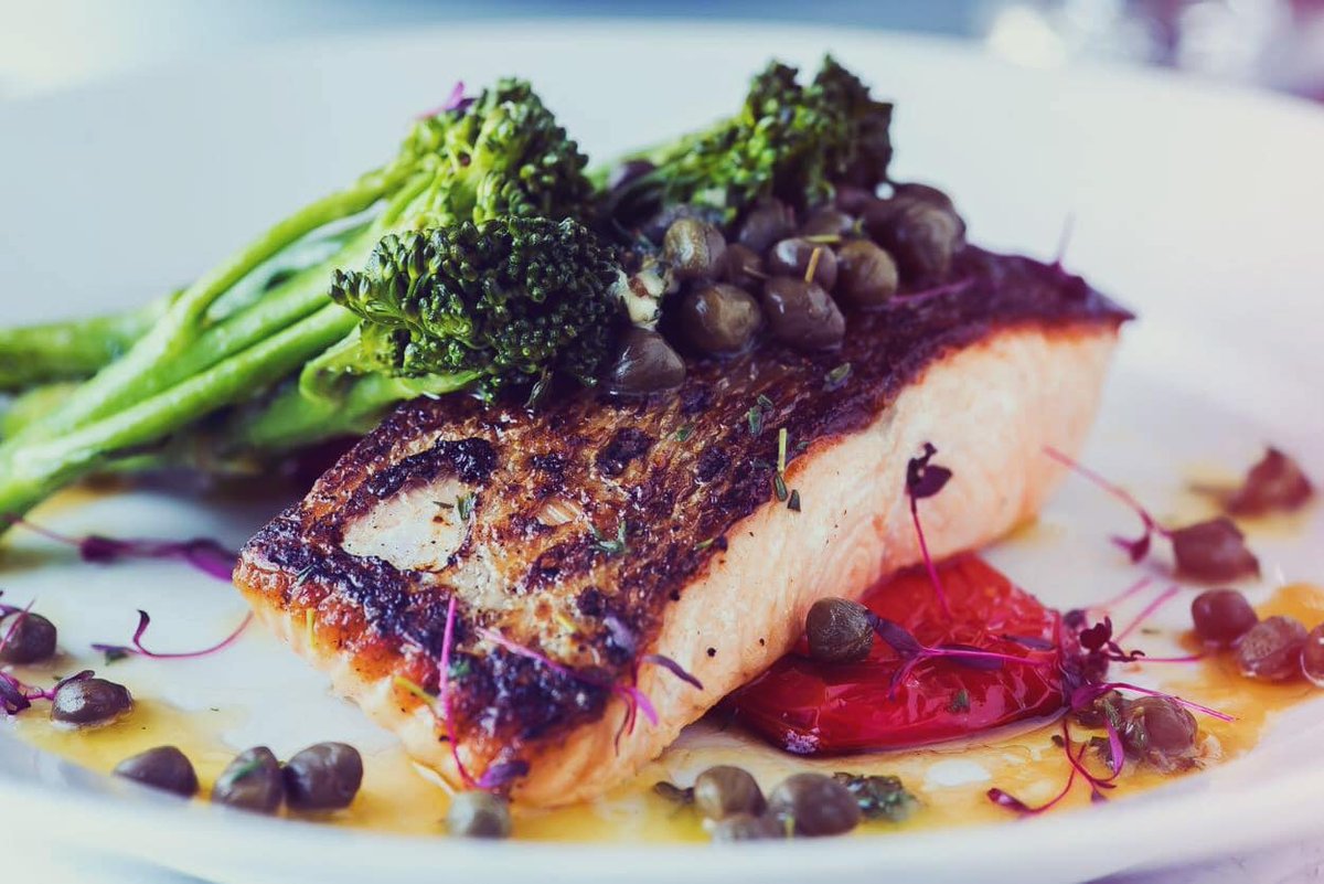 The Encore Pub tweet media