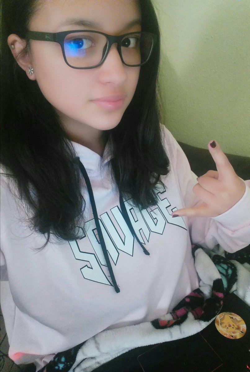 SuixOficial's tweet photo. Pronto volveré a tope con el canal y aparte de los gameplays volverán los tops! 😋😋 https://t.co/otJhNEMyOL