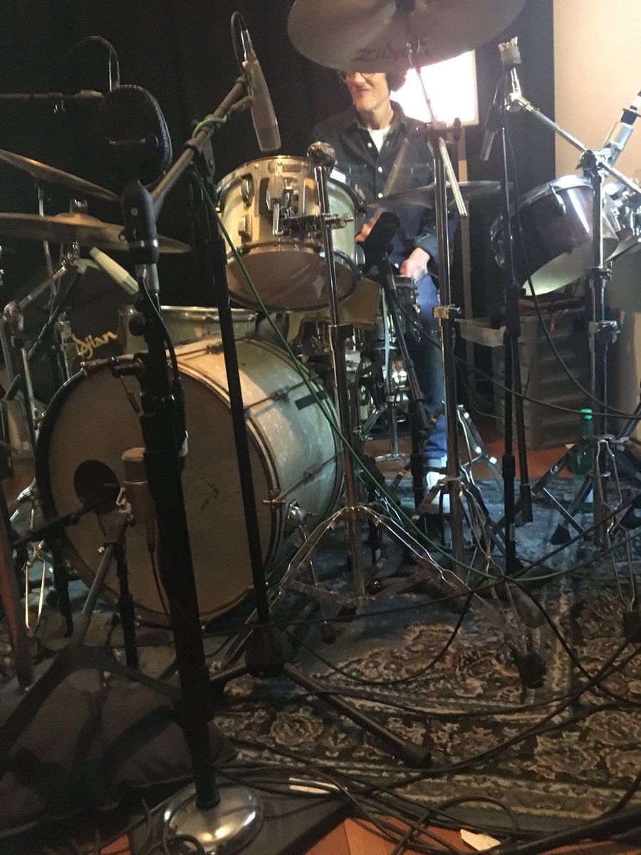 AsianShe's tweet image. Workin on some new jams.