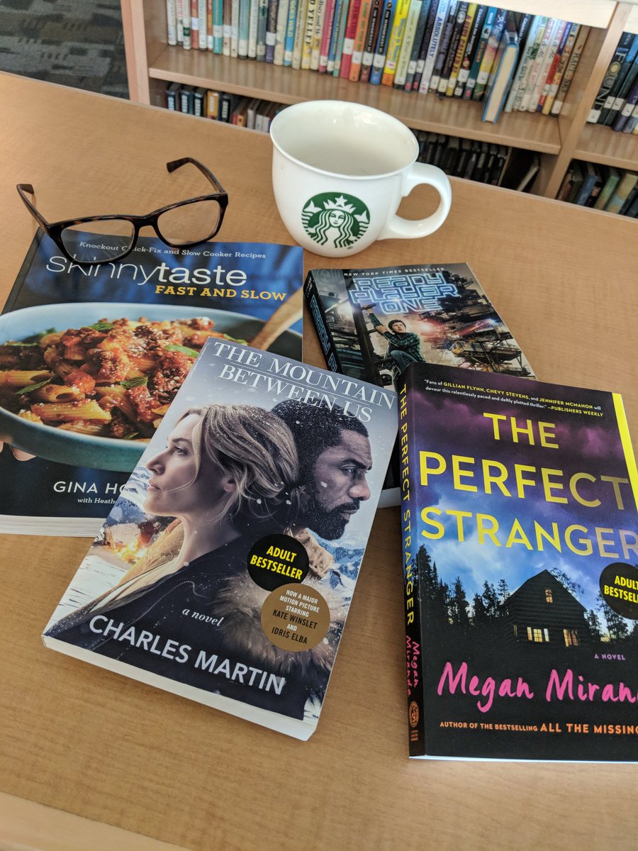 #scholasticbookfair  isn't just for the kids.
 #JustTakeMyMoneyNow
 #yellinWTD