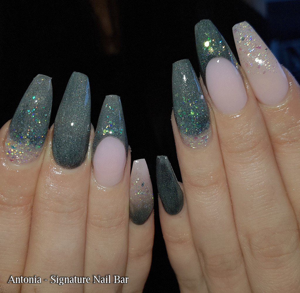 💅 #nailsbyantonia #signaturenailbar #SNB #sculptured #acrylics #nails #cjp #amor