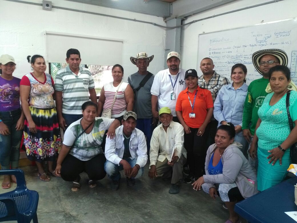 alejo_carcamom's tweet photo. Unidad de nuevos negocios UNN cfma,  atendiendo las falencias y  necesidades de nuestros productores piscicolas en temas de formalizacion y fortalecimiento empresarial. https://t.co/trbjz401gj