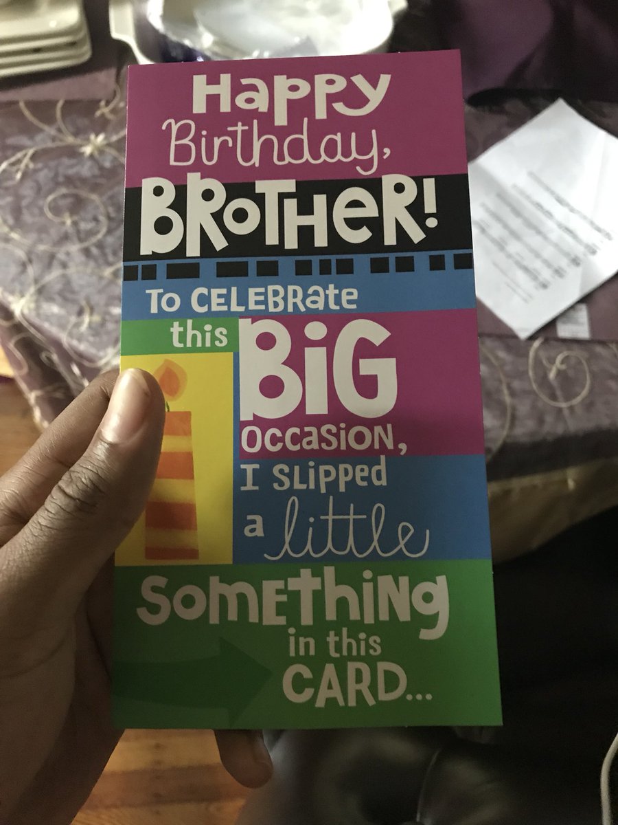 DarrylCurtis_33's tweet photo. My twin sister sent me a birthday card from Georgia and this is what I got............. https://t.co/KN7cPWrKVf