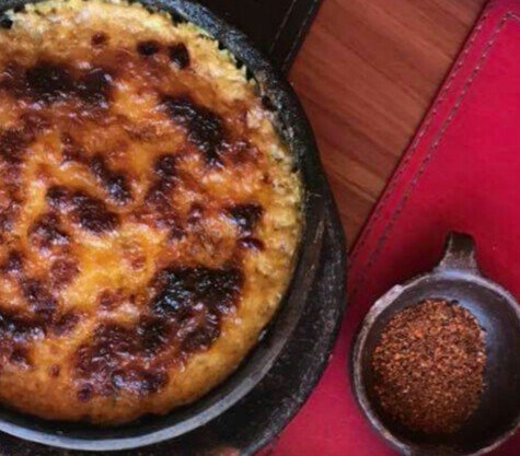 RestaurantKura's tweet photo. Ven a recordar el verdadero y tradicional sabor del #Pasteldechoclos al horno en nuestra #Cocinachilenacriolla
#Curacavi #Ruta68 #K33 https://t.co/VjSqLCeRXB