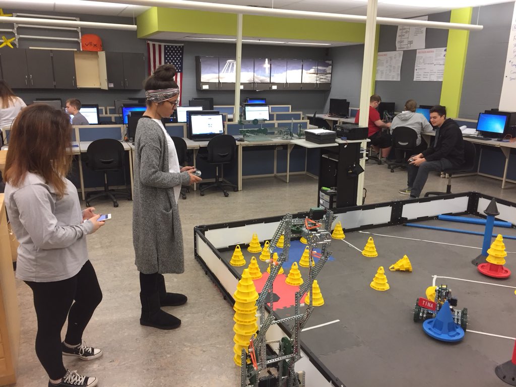 greggbehr's tweet photo. Witnessed today some of the most genuine + creative #STEM and #STEAM learning I have ever seen | TY @ncasd_edtech @Emilycaryn @tyeropoli + your amazing teacher and administrator colleagues for what you do to @remakelearning | The Red Hurricanes rock! https://t.co/qCJ4H1hXd3