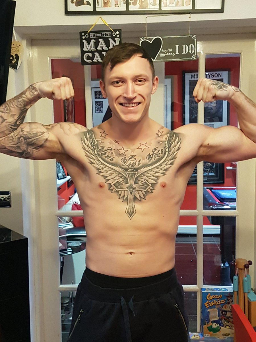 CarlGreavesPro's tweet image. Check weights done by the bbbofc for @dec_spelman and @L_2SWEET_N today both inside the limit spelman fights Saturday English light heavyweight eliminator Norman fights 2.3 English bantamweight championship.