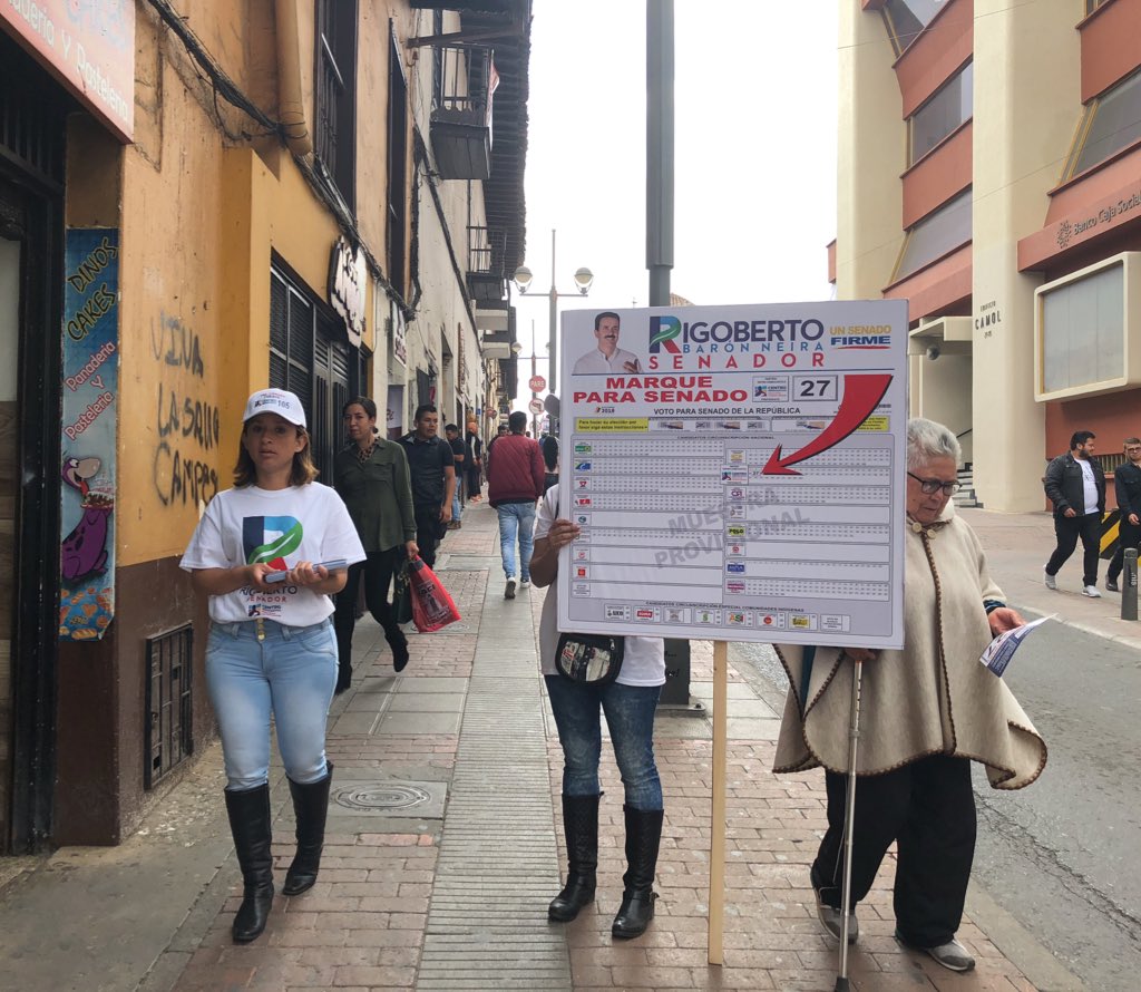 SenRigobertoB's tweet image. Las calles son nuestras sedes y caminando llevamos el mensaje de #UnSenadoFirme #CD27 @RigobertoBaronN 

@CeDemocratico