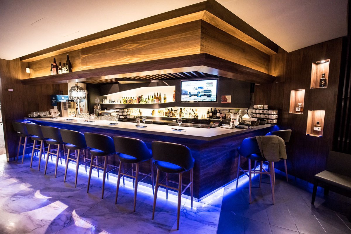 ninkilounge's tweet photo. What do you think of our new #bar? #AWESOME! Isn't it? 
wait.. you see #blueandblack? or #WhiteAndGold? #TheDress or #TheBar? #TheSakeBar? https://t.co/mbC1j6kD4j