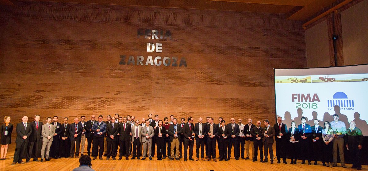 fima_agricola's tweet photo. #FIMA2018, en la agenda de hoy ha destacado el acto de entrega de los Premios de #NovedadesTécnicas junto al premio Excelencia FIMA. https://t.co/s6vt1uxTq4