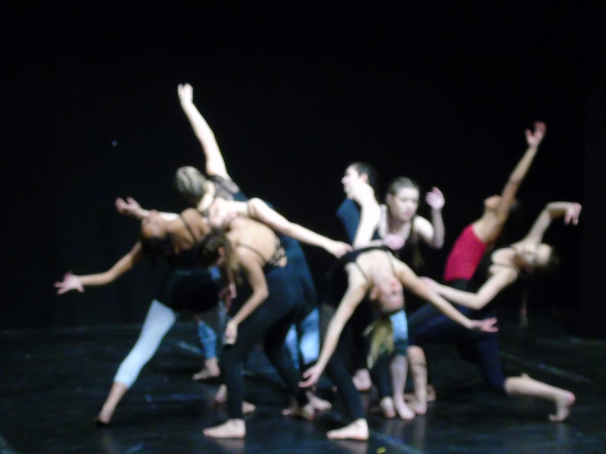 MaddockQAS's tweet photo. We really enjoyed watching the dance showcase this evening, a massive well done to everyone who performed! @QASCaversham #iloveboarding https://t.co/Cl9gcADm0C