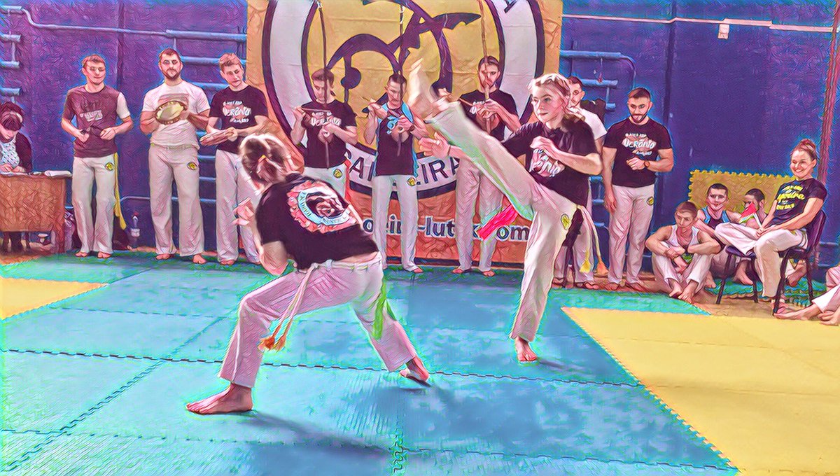 tarantularda's tweet photo. Capoeira in prisma 📸 https://t.co/XcbxQM5UhQ