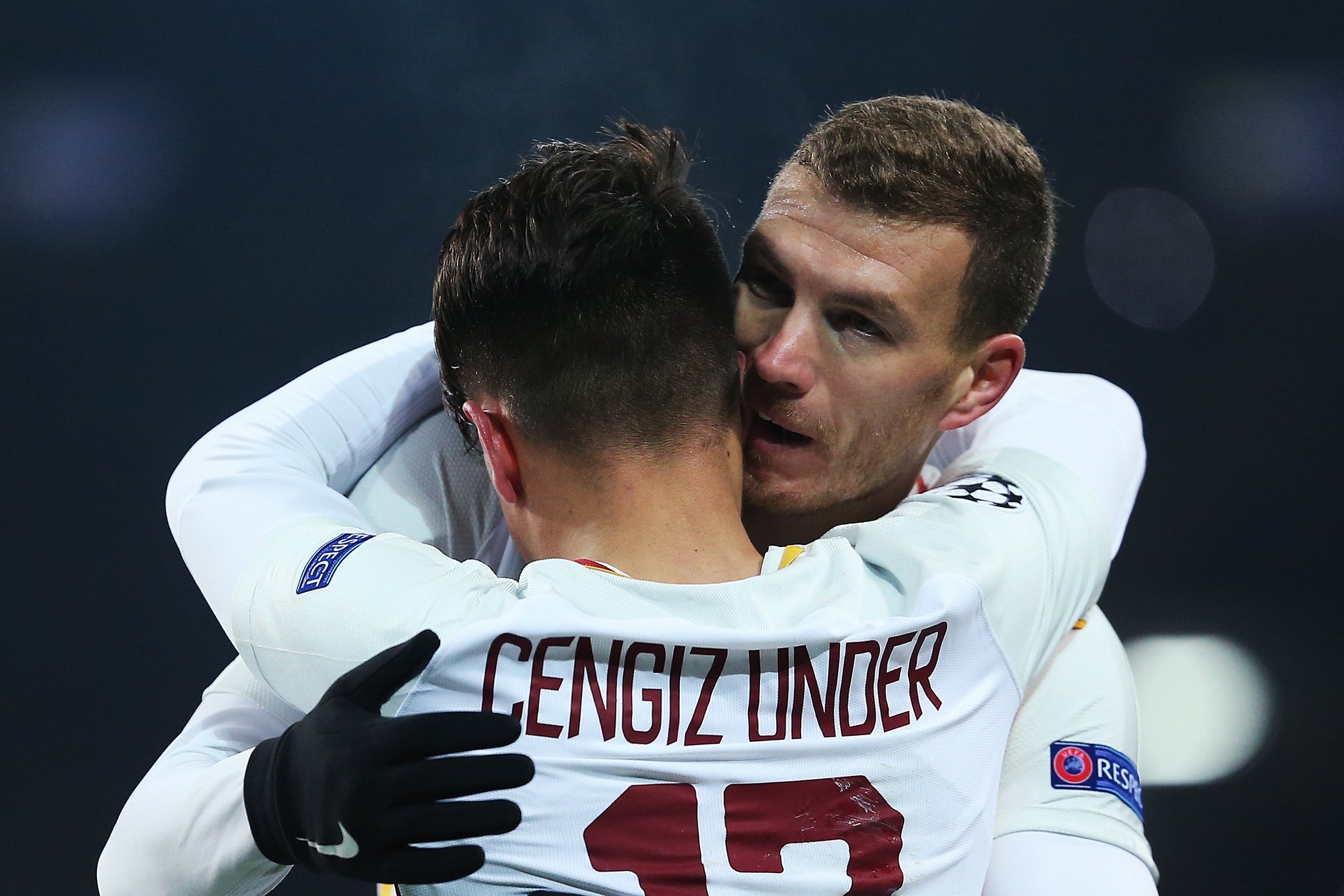 Tendangan bebas Fred memberi keunggulan tipis Shakhtar Donetsk atas Roma (2-1)