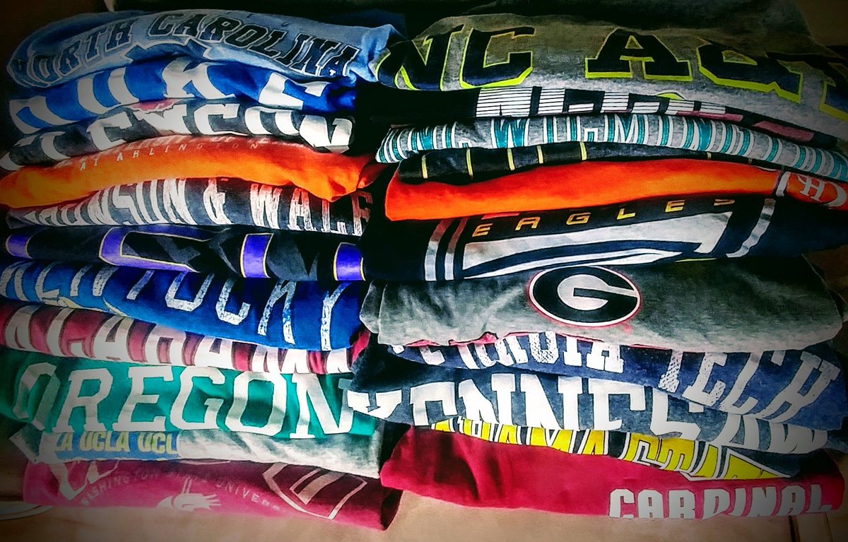 DreTaylor50's tweet photo. #CollegeDays started in my first year in the classroom...8 years later I'm wearing some of the same shirts to introduce the possibility of higher education to my kiddos.
Along the way #CollegeEd #roadtripnation and
#whatsyourredrubberball help with self-exploration and planning. https://t.co/vsut1Hlnvf