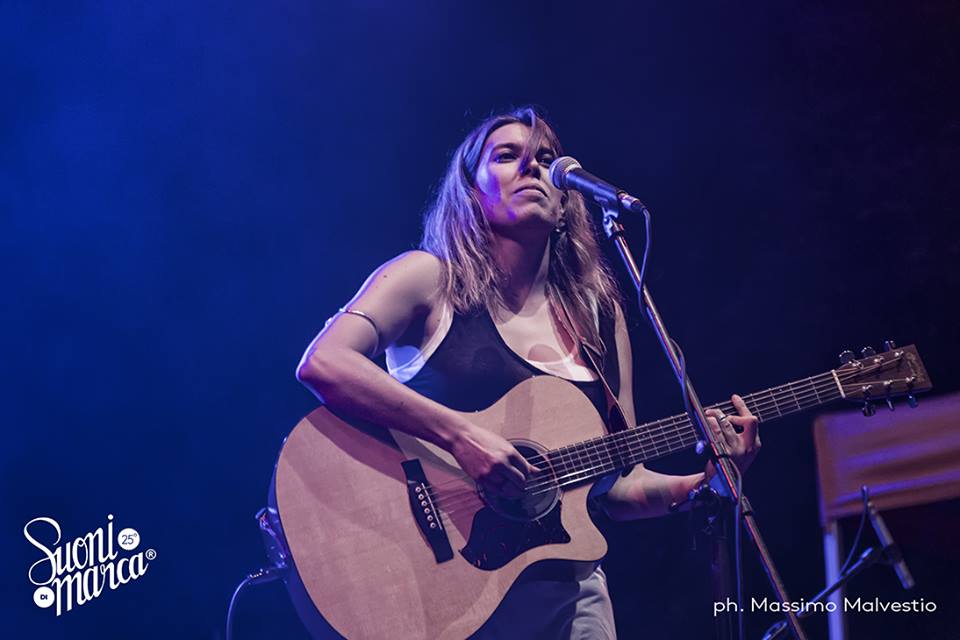 laessecoop's tweet photo. Una notte in via Pasubio 17 una balena… sabato 24 gennaio ore 18 il #concerto di Erica Boschiero in via Pasubio 17 “Menestrello fatto donna”, “la nuova Joni Mitchell”, “una delle voci più interessanti della canzone d’autore al femminile nel panorama italiano” vi aspettiamo! https://t.co/4Kf1oePCmV