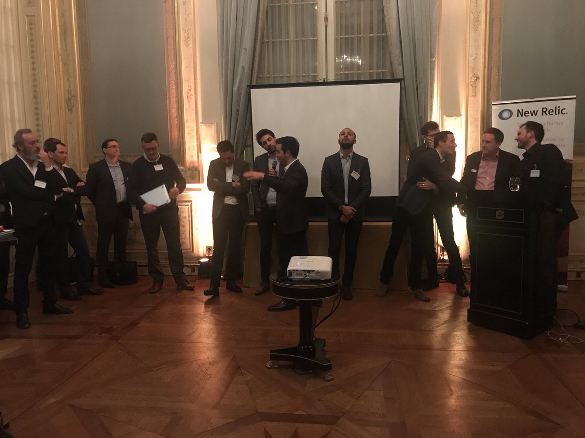 MasterBnJ's tweet photo. Merci à @newrelic pour leur accueil au @ShangriLaHotels et la présentation de leurs nouveaux services disponibles en 2018 ! https://t.co/hRw3ppGzlK