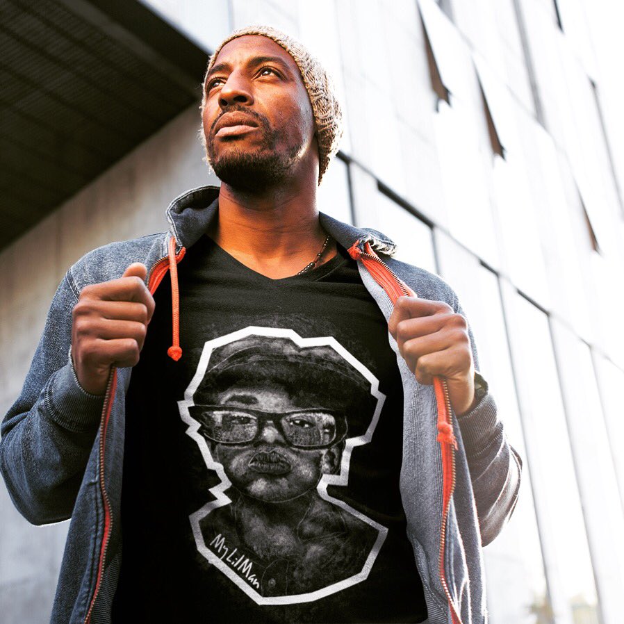 dpction's tweet photo. DPCTION:
Let us look our Lil Men in the eye and say as a collective community..Hey, Lil' Man...We Got Chu.

#art #creatives #nyc #brooklyn #blackboyjoy #diaspora #melanin #slayingwhileblack #beautiful #tweetoftheday #tee #tshirt #fashion #ittakesavillage #clothing #youth https://t.co/ZxEy6wyENW