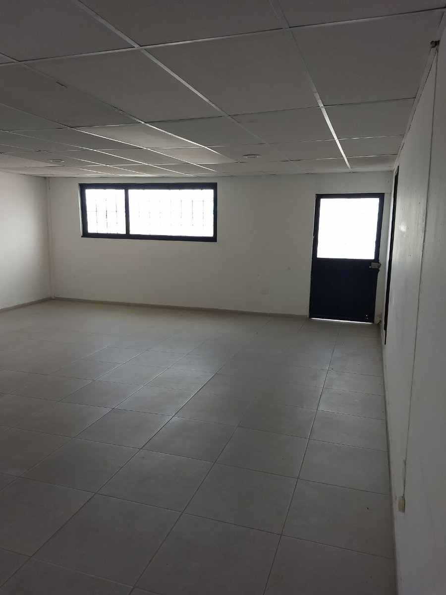 InmueblesINNMex's tweet photo. Dos #Bodegas en #Renta #Tlaxcala Ciudad Industrial Xicohténcatl II (Huamantla) 1200 y 700 m2 c/una con área de oficinas y patio de maniobras https://t.co/hVz75utflq https://t.co/dpIE7hoOr1