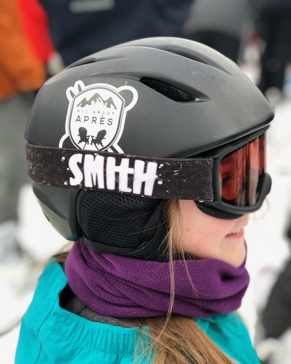 allaboutapres's tweet photo. That feeling you get when you've earned your hot chocolate #extrawhip at #aprèsski after conquering the North Face @mountsnow for the first time. #allaboutaprès #allaboutaprèsskiteam #itsalldownhillfromhere #mountsnow #welovesnow
#ski #skiing #skiclothes #skiclothing https://t.co/6Cz3M6N9zR