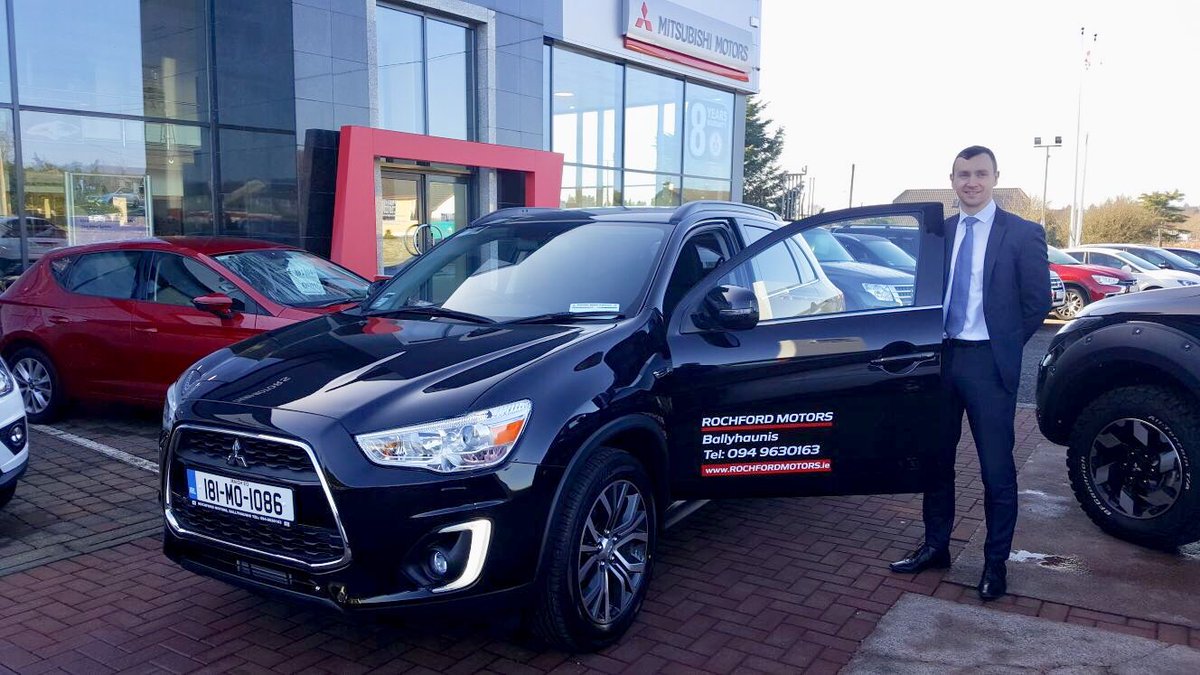 RochfordMotors's tweet photo. Our Mitsubishi Brand Ambassador, @keithhiggins7 picked up his shiny new ASX today. Safe motoring in 2018 Keith ๐๐
Test drive the ASX today, from โฌ26350..
#RochfordMotors #MitsubishiASX
#MayoGAA #KeithHiggins @Mitsubishi_IRL https://t.co/rFop4MZUAY