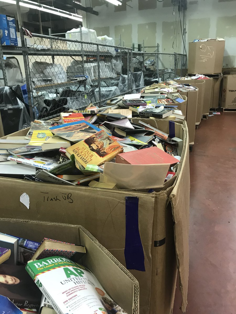 jrtnhs's tweet photo. Today our fearless advisor went on a hunt for books at Goodwill for our April service project. @GoodwillIntl @JRTPrincipal @nhs_njhs #leadJRT https://t.co/obeditxoUI