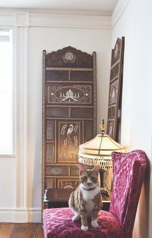 Check out this beautiful 19th-Century home, owned by <a href="/JamieCatCallan/">Jamie Cat Callan</a>, author of Parisian Charm School: French Secrets For Cultivating Love, Joy, and That Certain je ne sais quoi and her husband Dr. Thompson a successful musician and music store owner. chronogram.com/hudsonvalley/c…