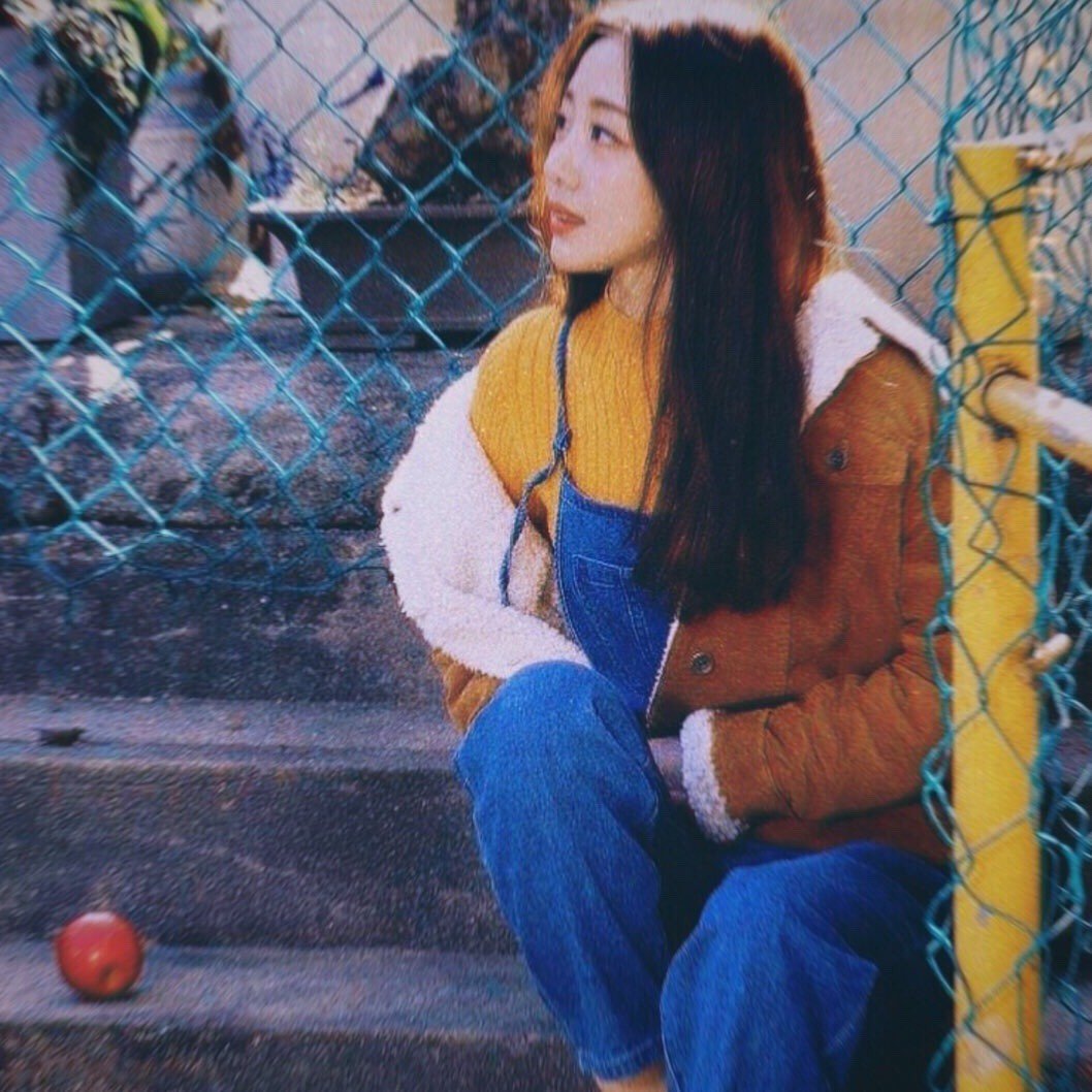 loonadates's tweet photo. @wnderloona ; 💌 https://t.co/BtZYHfjlBk