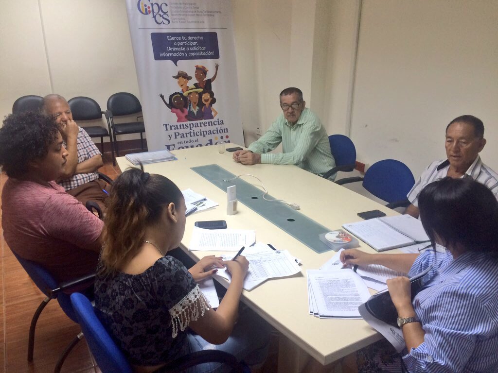 Reunión de trabajo para conformar #ObservatorioCiudadano para vigilar el cumplimiento de las políticas públicas de educación superior en la provincia de #Esmeraldas como resultado de la #VeeduríaCiudadana y la promoción del comité gestor para la conformación del #Observatorio