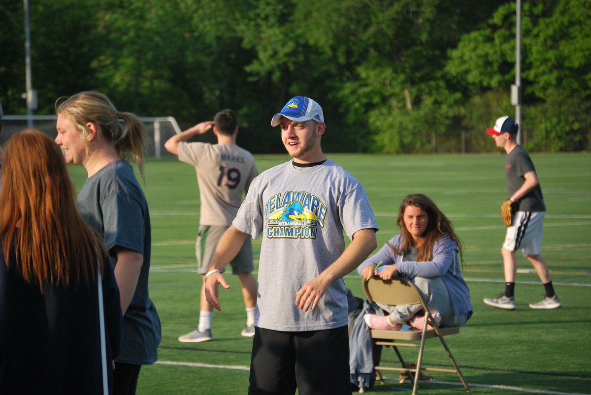 calak333's tweet photo. @UDLilBob Spring training’s underway &amp; the season’s just around the corner! Our team can’t wait to defend our #intramurals softball championship! #WeWantTheShirt #RecDay https://t.co/Ym1BAyXv9g