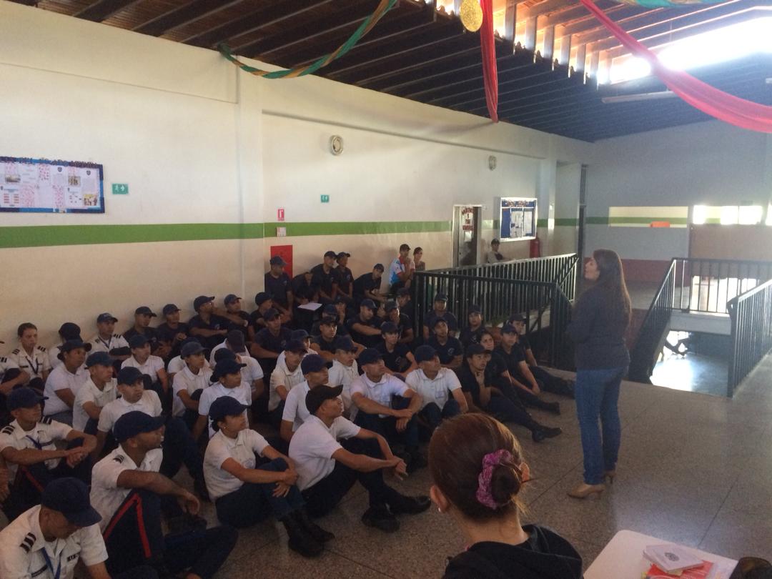 CIVSUNESMerida's tweet photo. #9ºAniversarioUNES se realizo el Conversatorio sobre Foro Electrónico de Seguridad Ciudadana. Dictado por la Legisladora y Nuestra líder política del Estado @castillomariale y contribuyendo al pensamiento socio - político de nuestros estudiantes. @alanazuloaga @gralcacioppo https://t.co/Fpk6nz9oDc