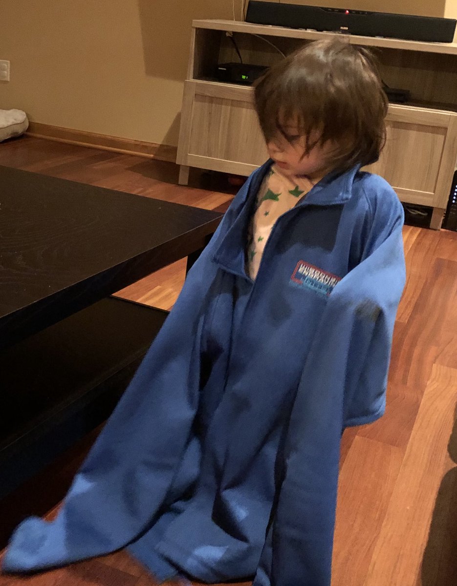 WIengraving's tweet photo. Next generation engraver and texture expert! @WIengraving @MMT_CyndiK @SurfaceFinishCo @plasticsnews @4SPE_Plastics #moldtexture #engraving #madeinwi https://t.co/oz3lvJYPS8