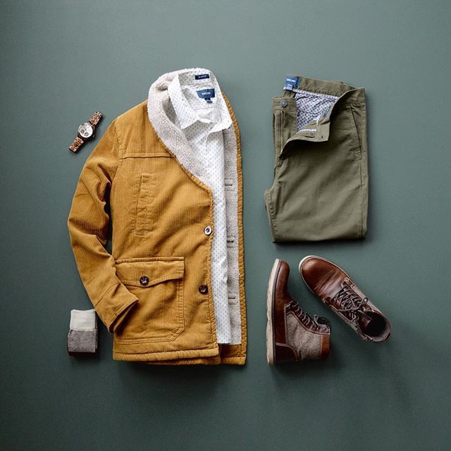 Earth tones for this cold and brisk day ❄️💨
#mycreativelook
–––––––––––––––––––––––
Shirt: <a href="/taylrdclothing/">TAYLRD Clothing</a> – Coastal Collection / Venice White
Chinos: <a href="/taylrdclothing/">TAYLRD Clothing</a> – Olive 
Jacket: <a href="/ironandresin/">Iron and Resin</a> from @trademenswares
Boots: <a href="/crevofootwear/">Crevo Footwear</a> – Trilby
… instagram.com/p/Bfe67_eFYWi/