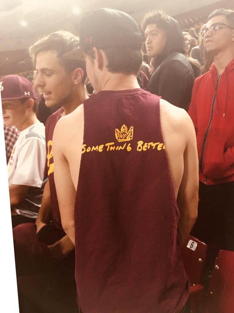 IveGotTUHSD's tweet image. Tonight @MtPointe_TUHSD students definitely have #somethingbetter at the men’s state semifinals basketball tournament. Go Pride!! @TUHSD_News @AZGOYFF