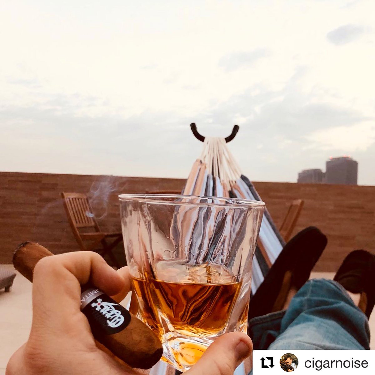 CruxCigars's tweet image. #Repost @cigarnoise with @get_repost
・・・
So nice I had to do it twice 👌