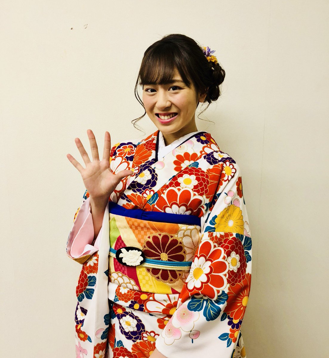 博多座 4月 石川さゆり特別公演取材day 着物姿もばっちり決まった坂口さん 上川端商店街ぜんざい広場でのイベントは本日15 00前後頃からの予定です お待ちしております 博多座 4月 石川さゆり特別公演取材day 着物姿もばっちり決まった坂口さん 上川端商店街ぜんざい広場でのイベントは本日15 00前後頃からの予定です お待ちしております