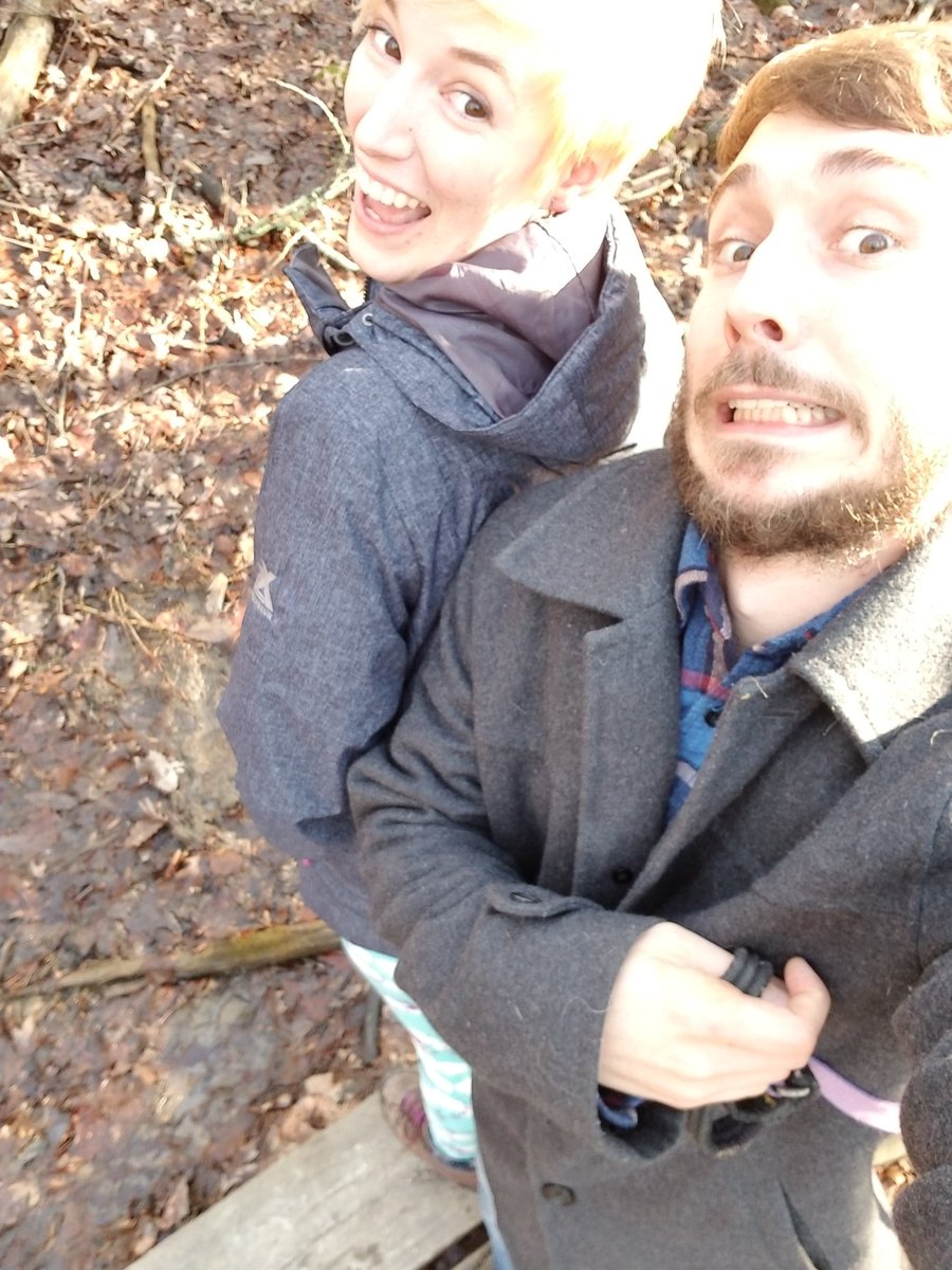See <a href="/PuzzleThing/">zoë puzzlething</a> you can ice cream sandwich on a plank going through the forest!@PretendWizards <a href="/ARedHat/">Redhat</a>