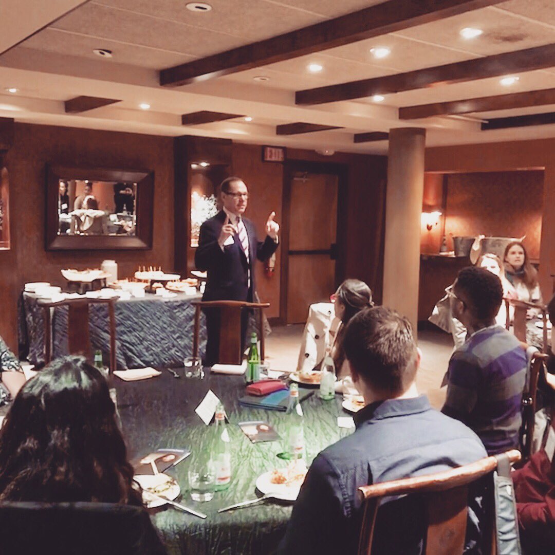 GGULaw's tweet photo. .@GGULaw @LawDeanAnt Niedwiecki welcomed admitted #LawStudents at a luncheon to learn more about #GGULaw’s unique Honors Lawyering Program! #GGUHLP

https://t.co/2ozeMR4Od2 https://t.co/ScituJSWra