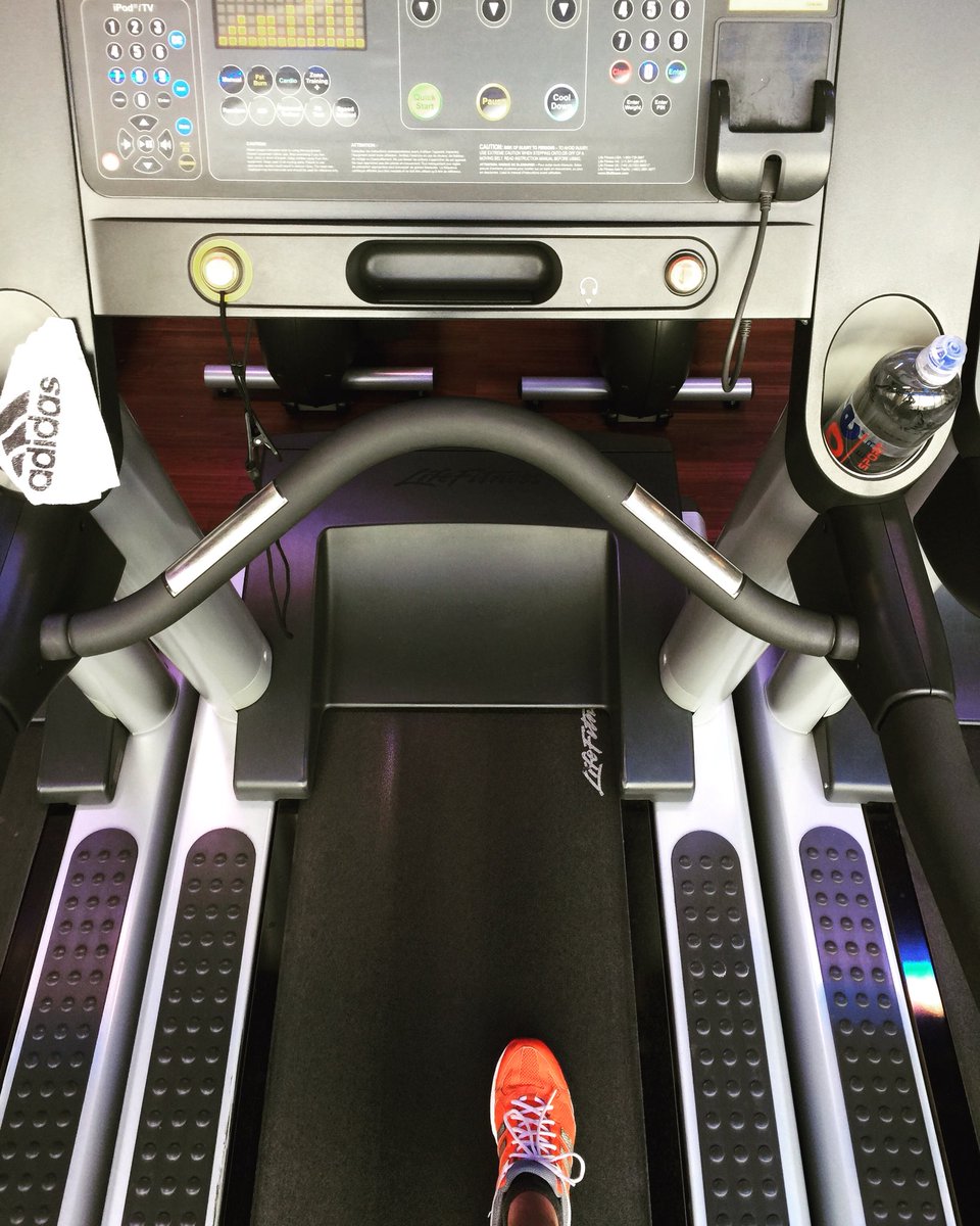 StarBienmx's tweet image. Como cuando sientes esa sensación entre desafío y reto! Hoy toca #cardiofull 🏃‍♂️❤️
Entrenar ese músculo tan importante es nuestra responsabilidad, de corazón: hazlo!
#starbiencontigo ##workout #diadecardio #vamoscontodo #portusalud #porqueteamas #solohazlo #disfruta