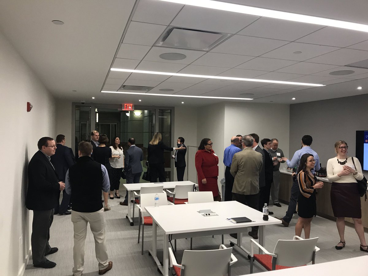 focalpoint_pm's tweet photo. @CoreNetNJ  New Member Orientation &amp; Networking is about to kick-off! Looking forward to presenting to others on how to maximize the value of their membership. #communicationscommittee #corenetnj @CoreNetGlobal https://t.co/4EGXYobSWe