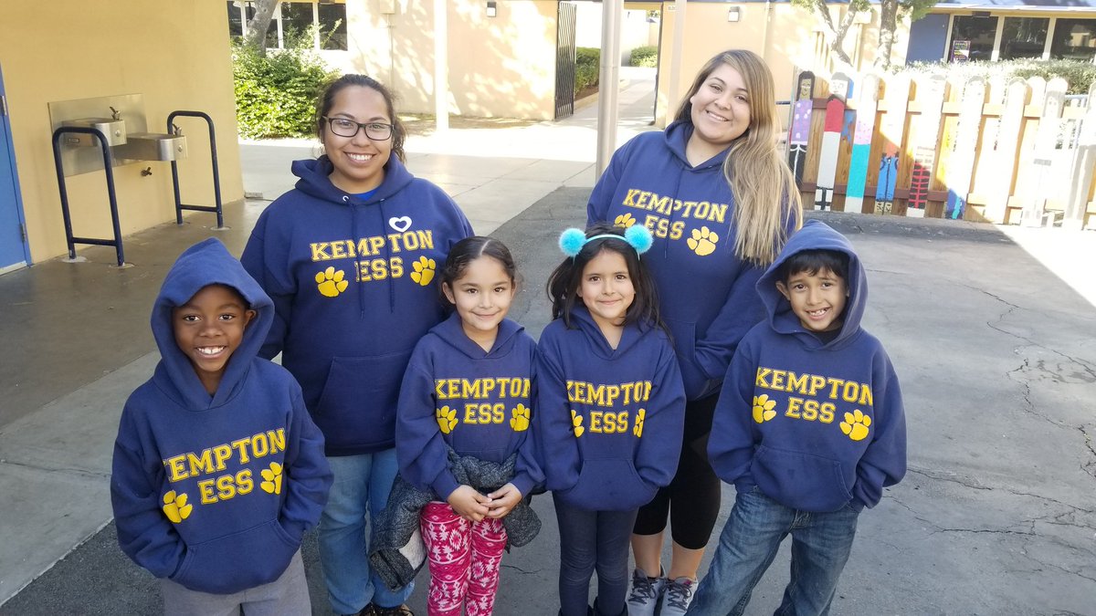 KemptonESS's tweet image. Staying warm at Kempton ESS. 🔥🌧 #KEMPTONESS #ESSROCKS