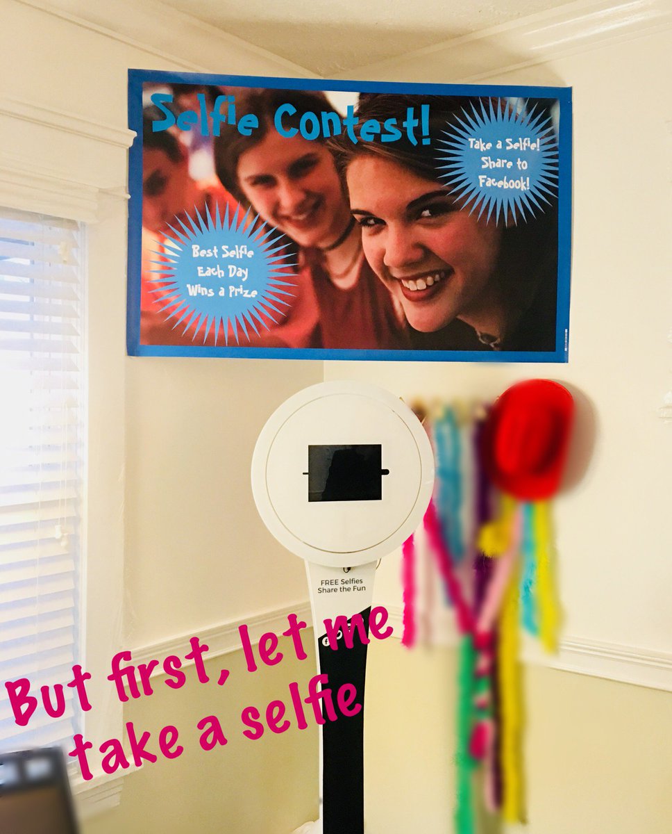HylanDentalCare's tweet photo. Do you love taking selfies?
Try out our @BuzzyBooth and new Selfie Contest at our Cleveland location!
Join the fun this Hump Day - post the last selfie you took (no cheating) and the best one will win a prize!
#HappySmiling #HylanDentalCare #Cleveland #BuzzyBooth #Selfie #Smile https://t.co/lWJLO2OMzh