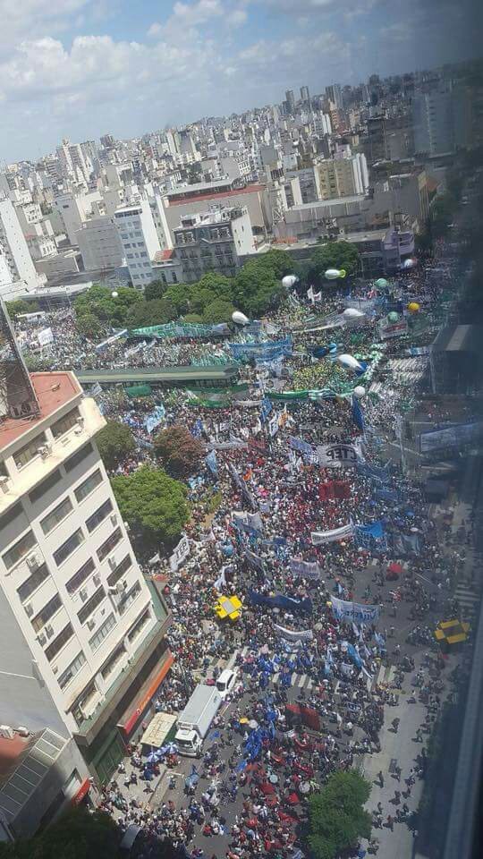 figuectes's tweet photo. Moyano mide fuerzas https://t.co/LgqTydWBzh https://t.co/ircg91fcjY