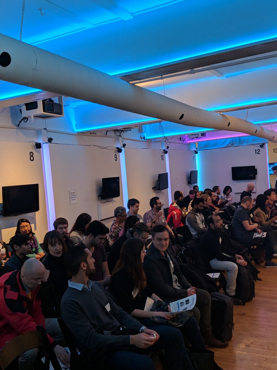 #techinmotion starting in just a few minutes <a href="/_houseofvr/">House of VR</a> don't miss the amazing talk ..it's not too late to come!