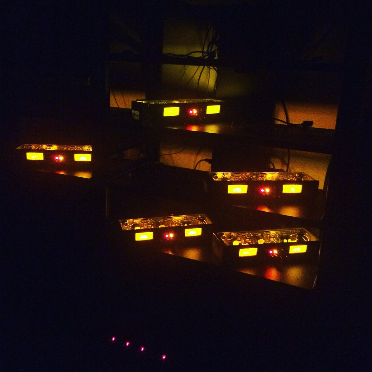 Retro Instruments tweet media