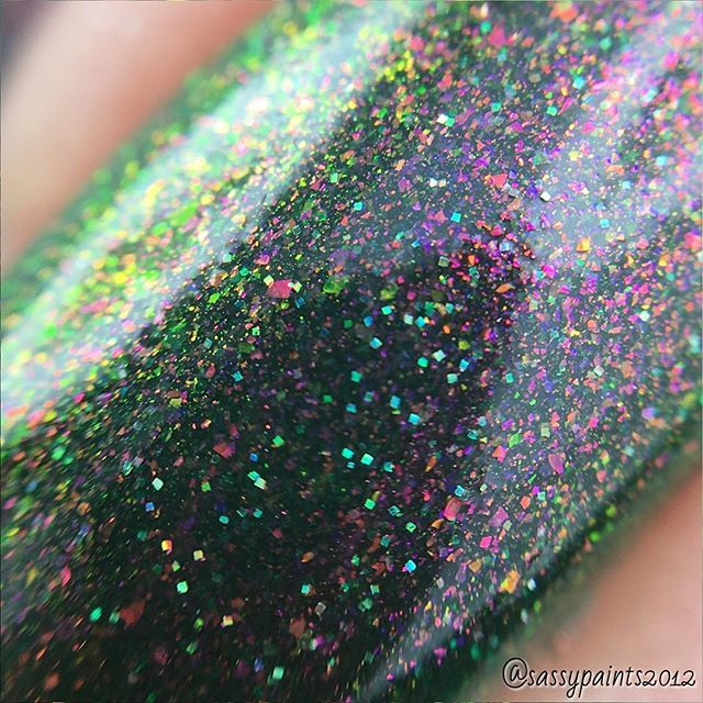 VaVaVieve13's tweet photo. #Macro of Quixotic Polish “Basant”. #indiemacro #macromanis #macronails #macroallthethings #alltheindies #BBloggers  #fortheloveofindies #indielove  #indieswatch #iloveindiepolish #indienailpolish #indiesshakeitbetter #indiemanis  #instanails  #nailblogg… https://t.co/GK3bABKt6p https://t.co/CcMUOcfDWj