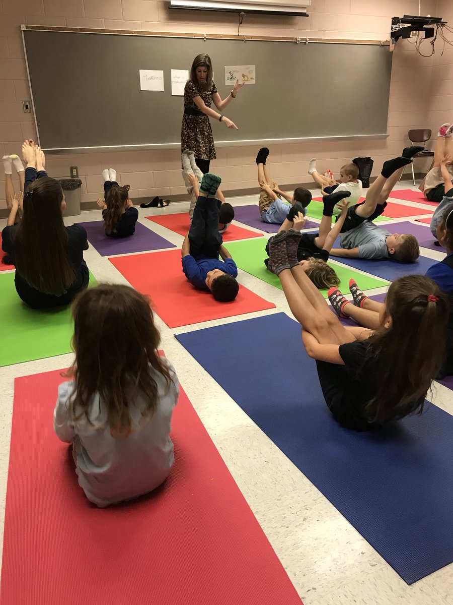 CarolSullo's tweet image. Yoga Poses impressed me how limber first graders are!  Ss sharing the Mindfulness they learned today with their parents at extended day. #impactmade. @Volusia_Pines @SSVPECouns