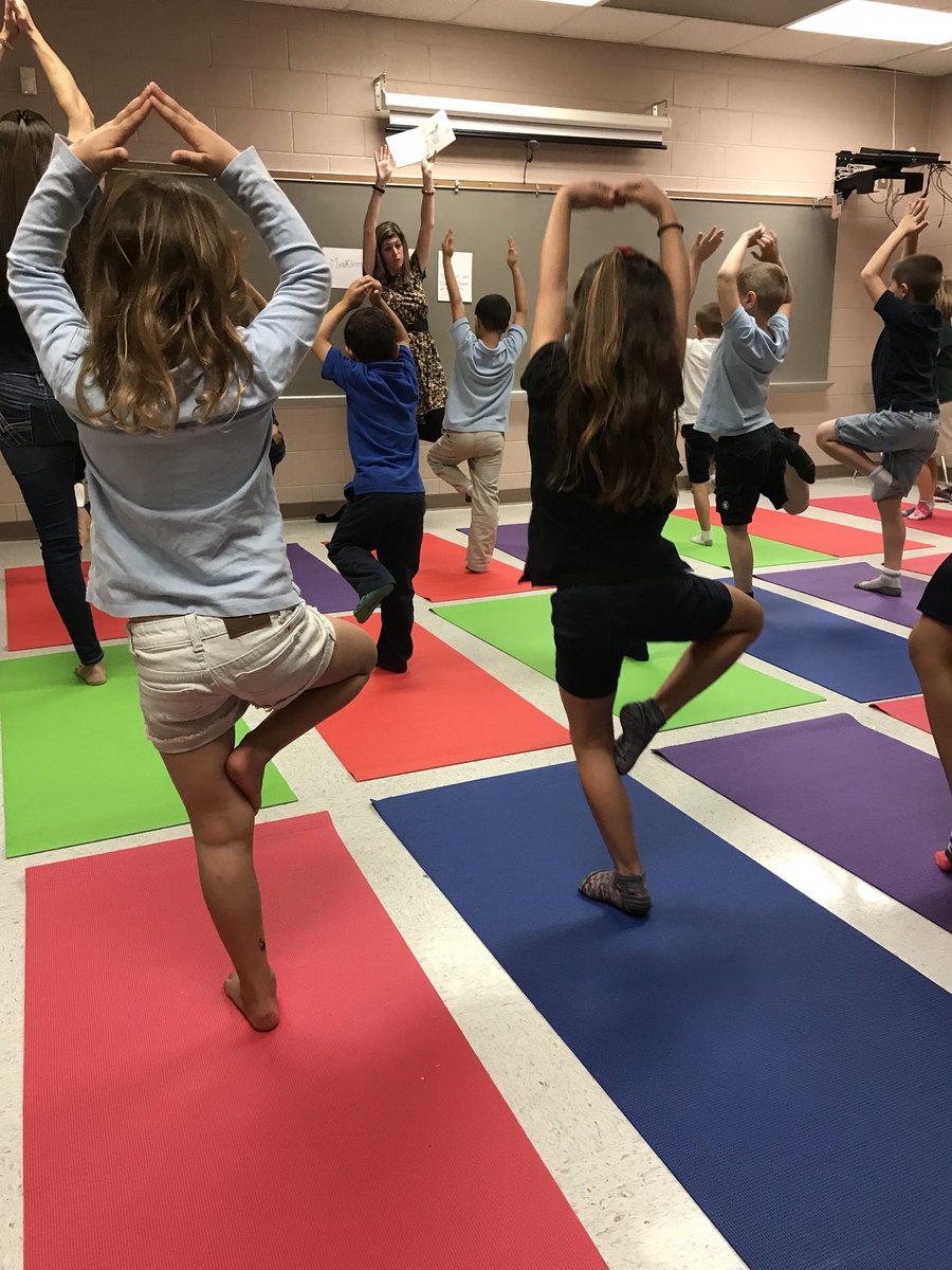 CarolSullo's tweet image. Yoga Poses impressed me how limber first graders are!  Ss sharing the Mindfulness they learned today with their parents at extended day. #impactmade. @Volusia_Pines @SSVPECouns