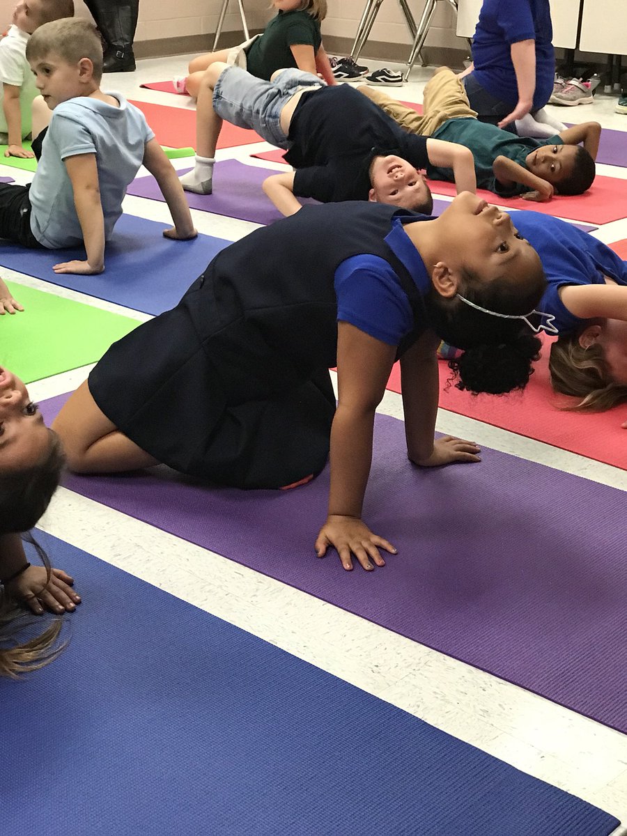 CarolSullo's tweet image. Yoga Poses impressed me how limber first graders are!  Ss sharing the Mindfulness they learned today with their parents at extended day. #impactmade. @Volusia_Pines @SSVPECouns