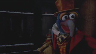 parkpre's tweet image. On my 9th #MyTwitterAnniversary I’ve found out my TV can save screenshots to my phone. Oh and Muppets Christmas Carol is on TV still