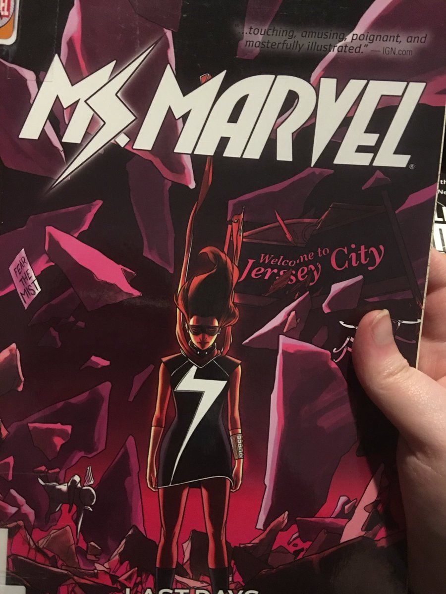 ClawedShiftARP's tweet image. //Got new comics from the library today. I’m happy